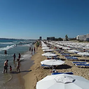 Chateau Del Mar Apartament